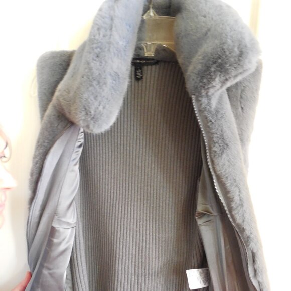 WHBM Winter Vest - Picture 3 of 9